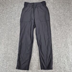 Lululemon Beyond The Studio Pants Womens 2‎ Black Dance Studio Cropped